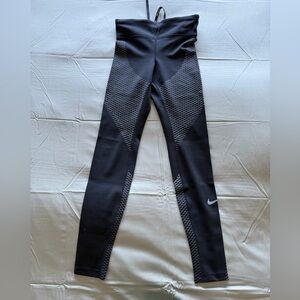 Nike Zonal Strength Black Leggings
